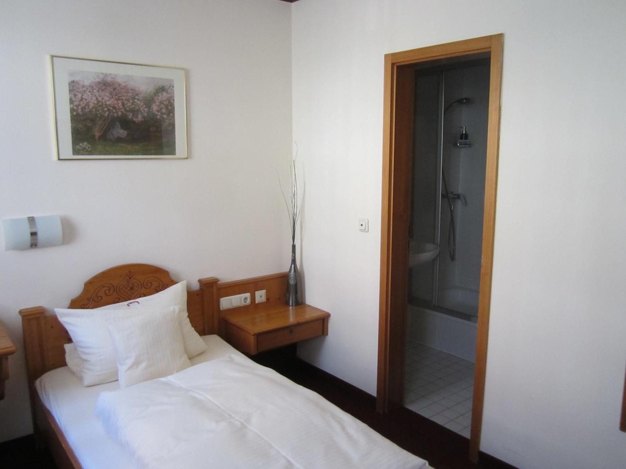 Gästehaus Engelgasse Herzogenaurach Zimmer foto